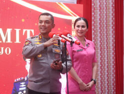 AKBP Douglas Mahendrajaya Resmi Pimpin Polres Wajo, Estafet Kepemimpinan Berlangsung Penuh Haru