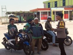 Polsek Lau Mengurai Kemacetan,Akibat antrian BBM